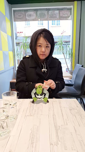 Yala Yala restaurangen Phone number