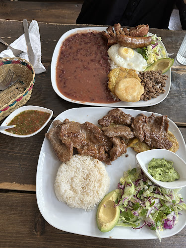 Kaffé Express Colombia - Gastronomi och hotellverksamhet