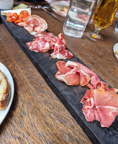 Comments and reviews of Enoteca Sassi