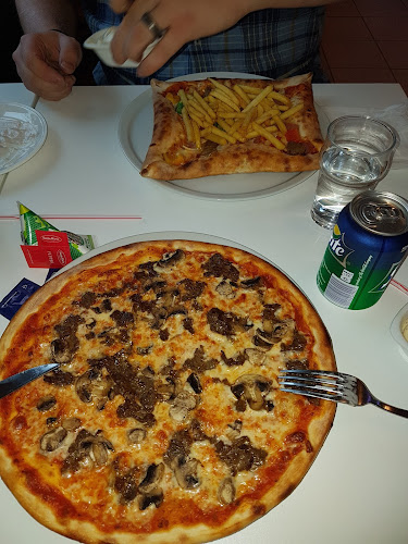 Opinii despre Nya Köket restaurang och Pizzeria 0911-151 54 în Piteå - Gastronomi och hotellverksamhet