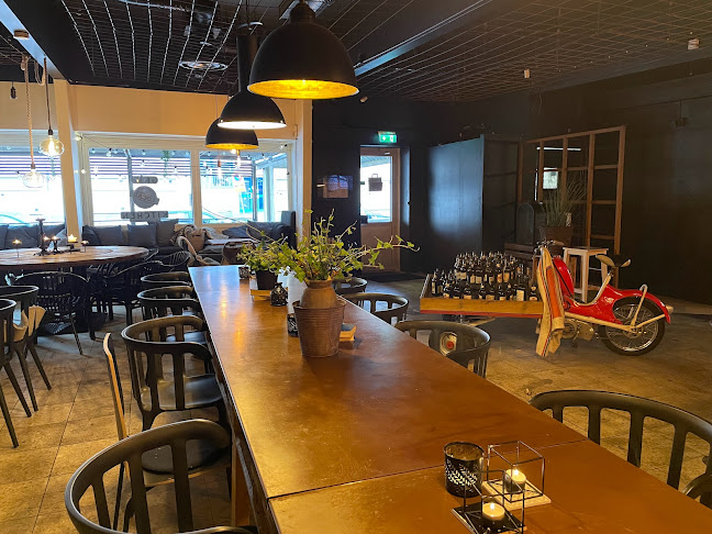 Grit Kitchen (Fd.Street Friends) - Gastronomi och hotellverksamhet