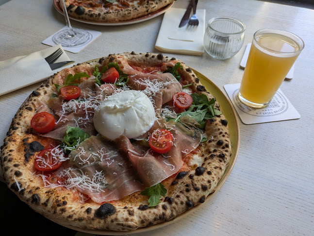 Fatcuz - beer & pizza - Gastronomi och hotellverksamhet