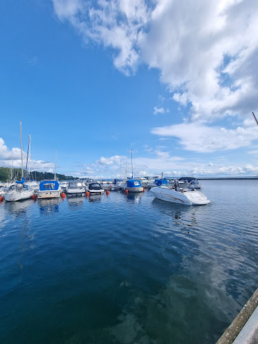 Moster Elins glass - Gastronomi och hotellverksamhet