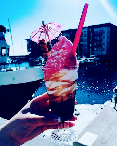 Comentarii opinii despre Dockside Glass