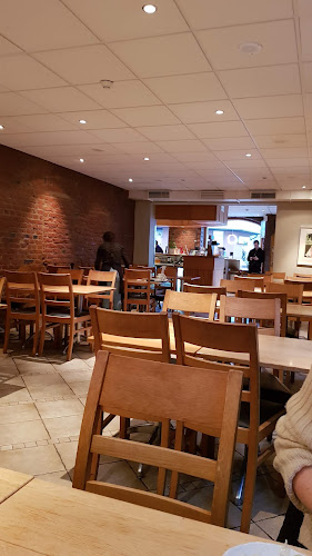 Opinii despre Benidorm Pizzeria & Restaurang în Skövde - Gastronomi och hotellverksamhet