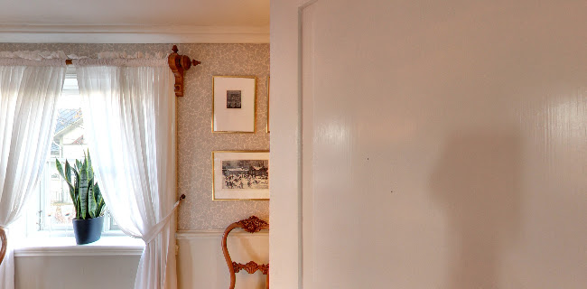 Gästgivaregården - Gastronomi och hotellverksamhet