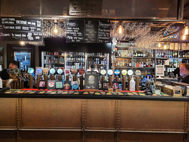 Ostindiska Ölkompaniet - Gastronomi och hotellverksamhet