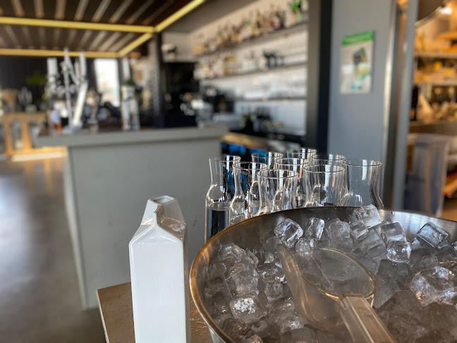 Vass Restaurang & Bar - Gastronomi och hotellverksamhet