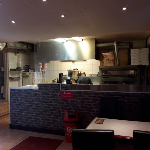 Sala Pizzeria - Gastronomi och hotellverksamhet