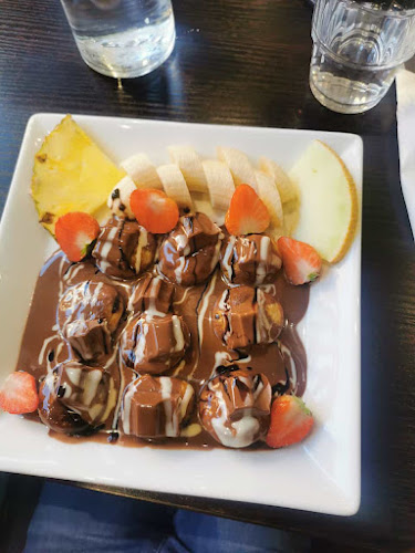 Dip N Dip - Gastronomi och hotellverksamhet