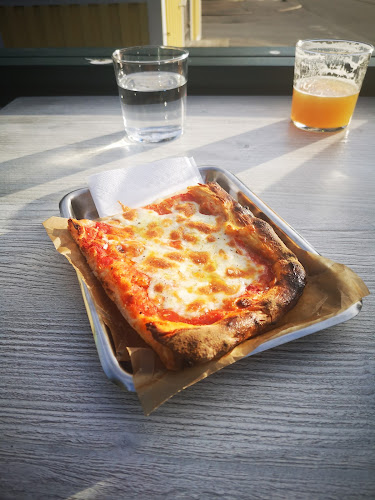 Opinii despre Il Chiosco în Göteborg - Gastronomi och hotellverksamhet