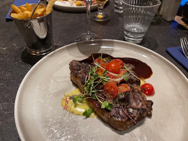 Brasserie- & Bar X - Gastronomi och hotellverksamhet