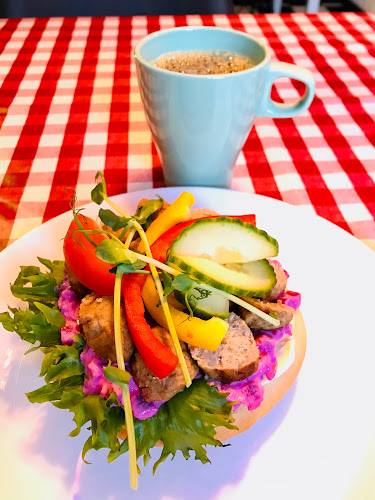 Comments and reviews of Lilla Helenas