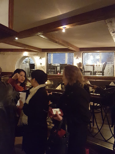 Medelhavskällaren - Gastronomi och hotellverksamhet