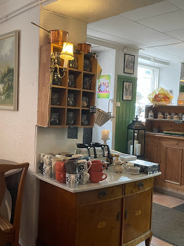 Kafé Kuriosa - Gastronomi och hotellverksamhet