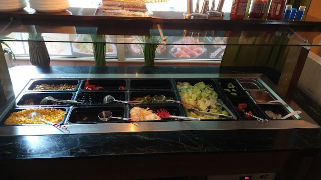 Robot Restaurang (thai och sushi restaurang) - Gastronomi och hotellverksamhet