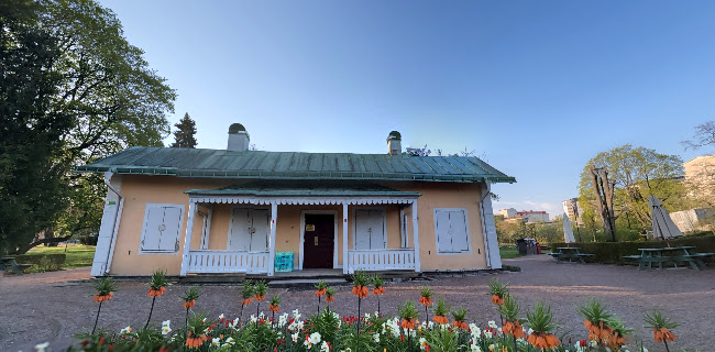 Tantens Gröna Parkcafé – Gula Villan