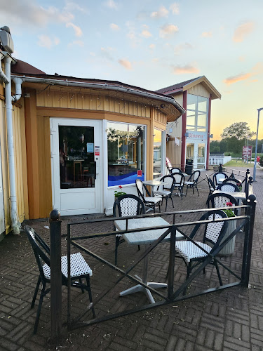 Opinii despre Dinners Ödeshög în Ödeshög - Gastronomi och hotellverksamhet