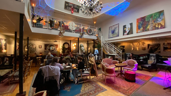 Global Living - Gastronomi och hotellverksamhet