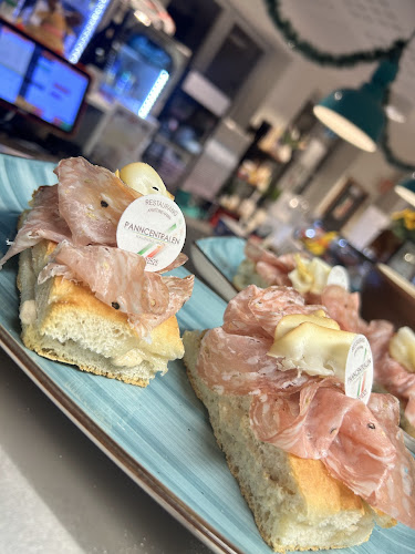 Opinii despre Panncentralen- Italienskt Möte în Kristinehamn - Gastronomi och hotellverksamhet