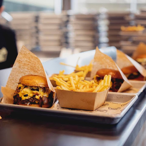 Opinii despre Hamburgeriet în Västerås - Gastronomi och hotellverksamhet