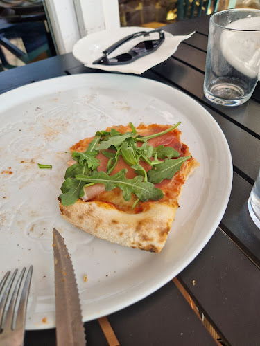 Opinii despre Restaurang & Vedugnspizza,Grill în Vaxholm - Gastronomi och hotellverksamhet