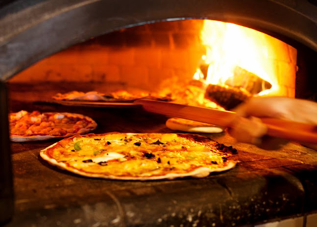 Cyrano Majorna - Gastronomi och hotellverksamhet