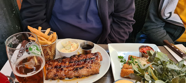 American Bar & Grill - Gastronomi och hotellverksamhet