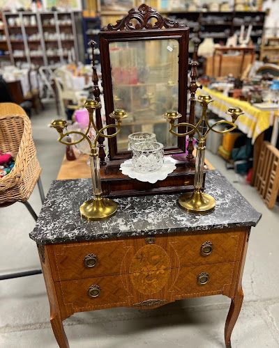 Stallarholmens Antik & Loppis Open Times