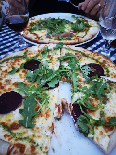 Branterögen - Gastronomi och hotellverksamhet