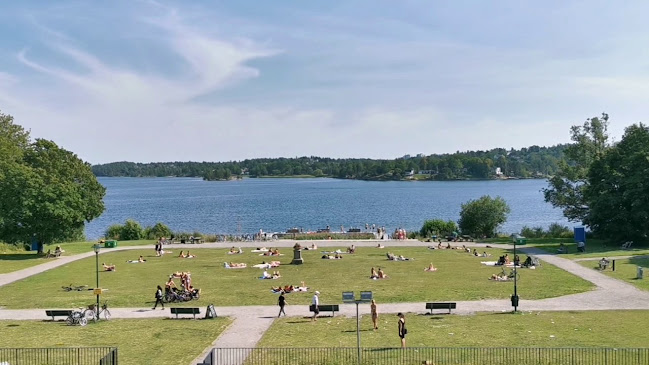 Opinii despre Nice Valley - Kristinahuset în Sköndal - Gastronomi och hotellverksamhet