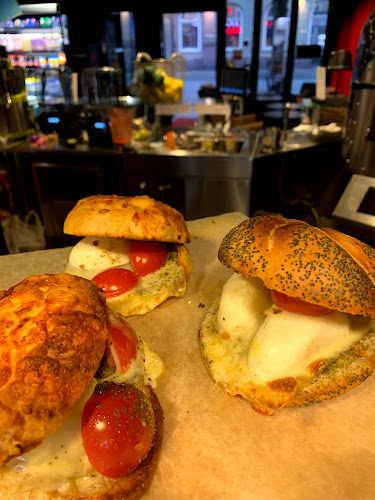 Redfellas Phone number