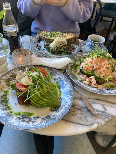 Arturs Kafé - Gastronomi och hotellverksamhet