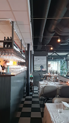 Opinii despre Bryggargatan Bistro och Bar în Skellefteå - Gastronomi och hotellverksamhet
