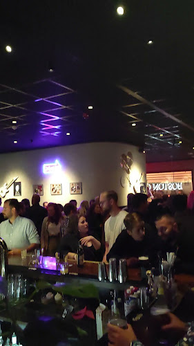 Boston Grill Trollhättan Phone number