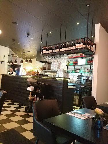 Basilico - Gastronomi och hotellverksamhet