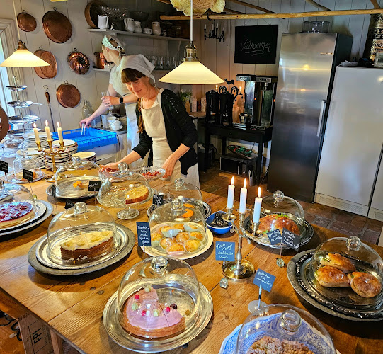Opinii despre Nora Annas Gårdscafe’ och glamping în Nora - Gastronomi och hotellverksamhet