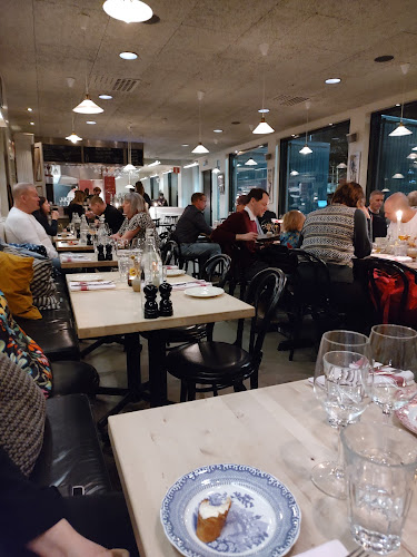 Umedalsallén 15, 903 64 Umeå