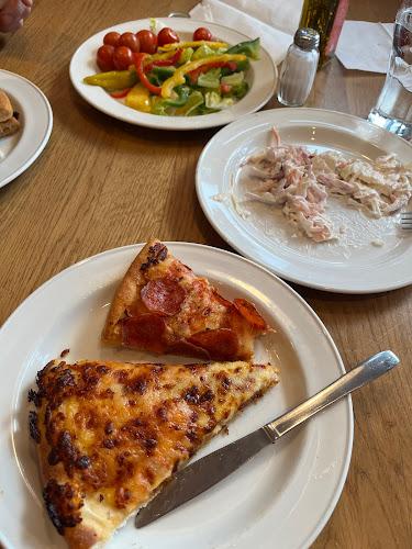Pizza Hut Hallunda - Gastronomi och hotellverksamhet