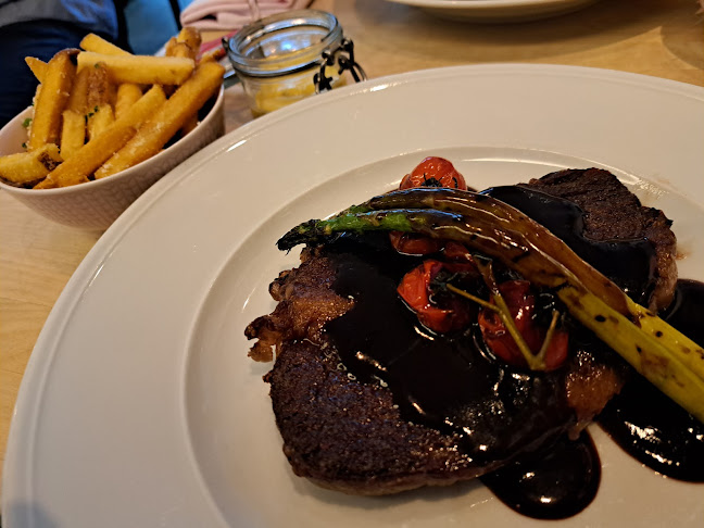 Umedalsallén 15, 903 64 Umeå