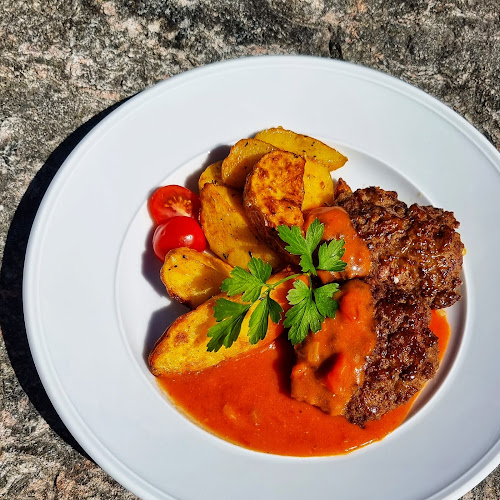 Opinii despre Berga Bistro în Åmål - Gastronomi och hotellverksamhet