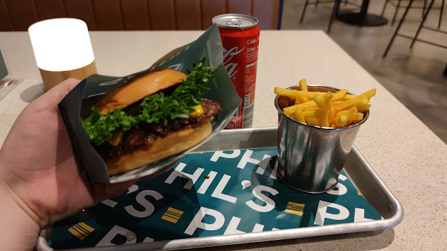 Comments and reviews of Phil's Burger