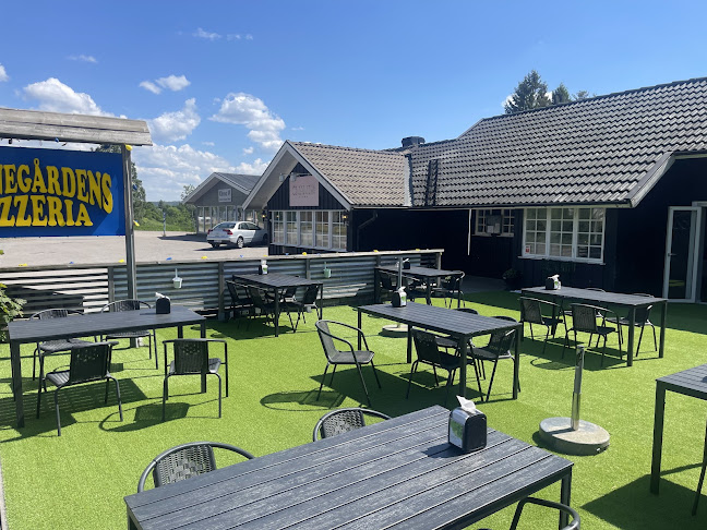 Sannegårdens Pizzeria Kinna - Gastronomi och hotellverksamhet