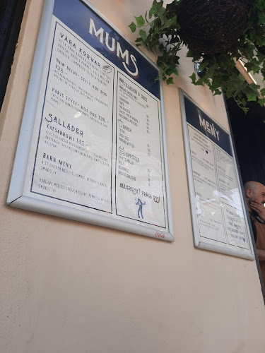 Opinii despre Mums Burgers în Hägersten - Gastronomi och hotellverksamhet