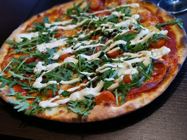 Opinii despre Kvarterskrogen La Pizza på Klockartorpet i Västerås în Västerås - Gastronomi och hotellverksamhet