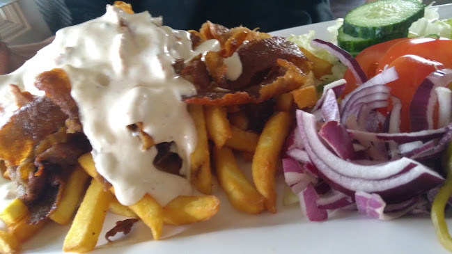 Pizzeria Arena - Gastronomi och hotellverksamhet