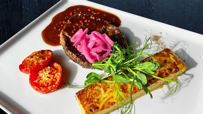 Pegs & Tails - Gastronomi och hotellverksamhet