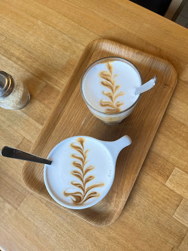 Costas Of Sweden "Roastery & Brewbar” - Gastronomi och hotellverksamhet