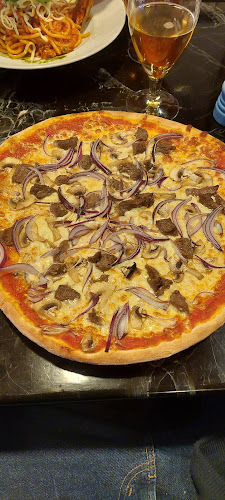 CHE PASTA & PIZZA - Gastronomi och hotellverksamhet