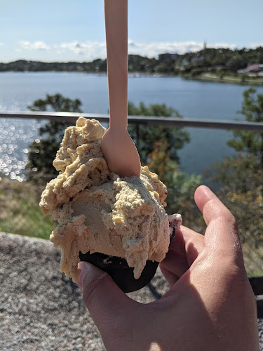 Comentarii opinii despre Edsvikens Gelateria/Edge Oxstallet